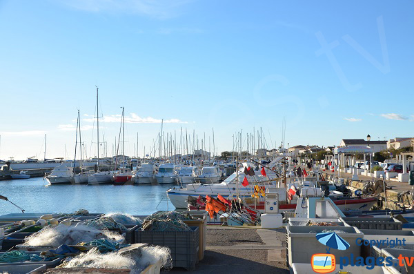 nimes plages