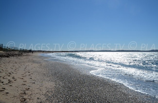 L'almanarre avec la presqu'ile de Giens