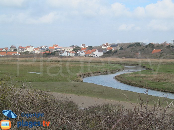 Slack and meanders in Ambleteuse