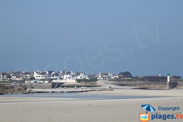 Port de Mogueriec depuis l'anse Guillec - Plougoulm