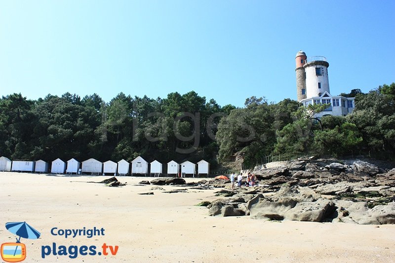 Plage avec un phare - Anse Rouge - Noirmoutier