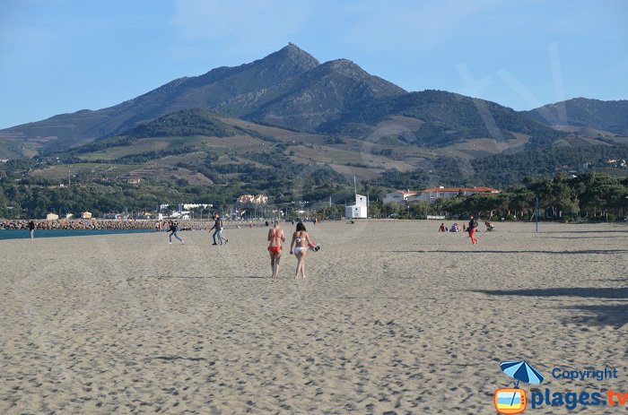 Argelès-Plage mit Blick auf die Côte Vermeille