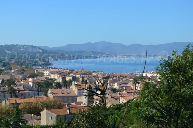 La Baia di Saint-Tropez vista dalle alture di St Tropez