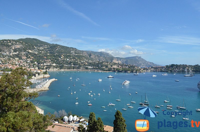 Baie de Villefranche sur Mer en arrivant de Nice