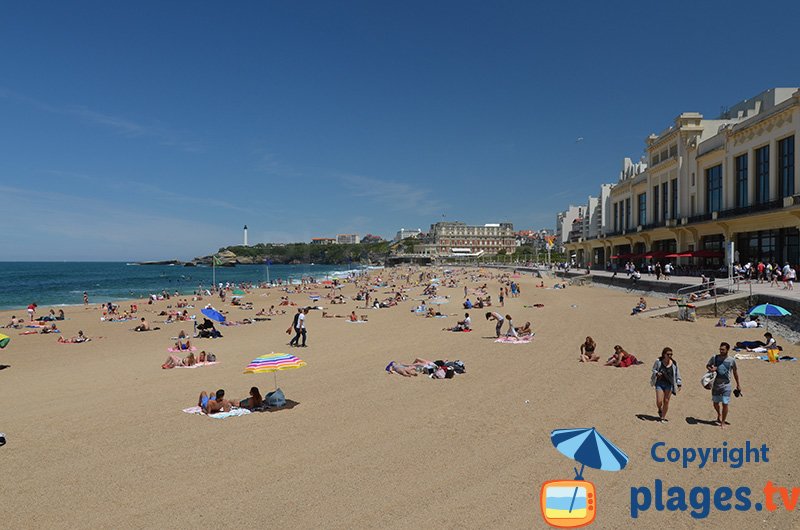 Belle plage de Biarritz dans le centre ville