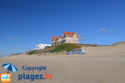 Plage à Biscarrosse à proximité de la station balnéaire