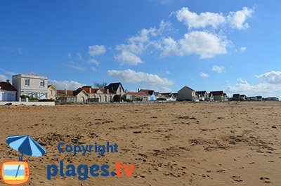 Bord de mer avec de belles villas à Châtelaillon-Plage