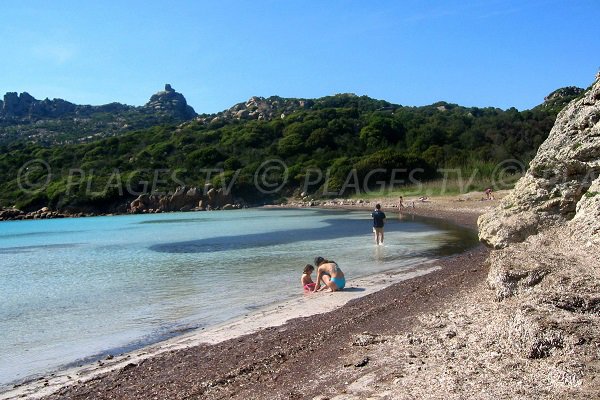 Plage de Paraguano à Bonifacio