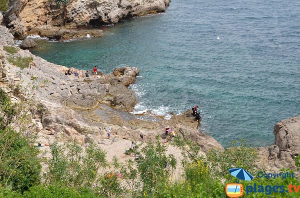 Beach in the calanque of Cap Brun in Toulon