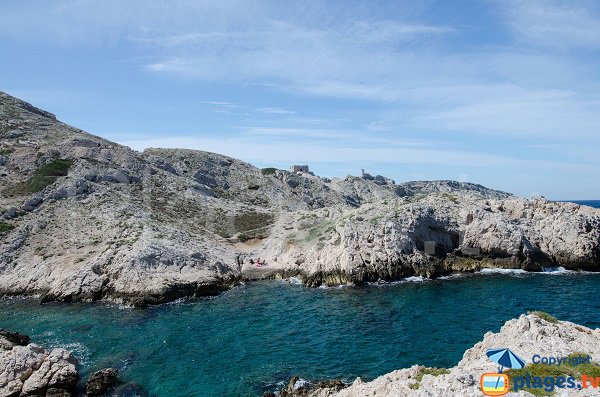 Small beach in the calanque of Cap Frioul