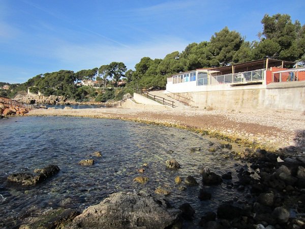 Capelan beach with a restaurant in Bandol - France