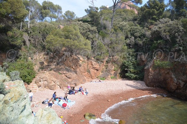 Calanque dans le Dramont