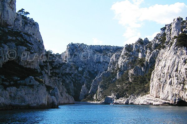 Cliffs of the Calanque En Vau from the sea