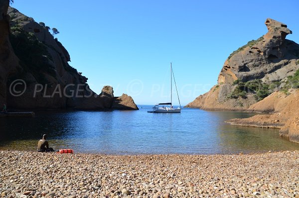 Boat in the Figuerolles calanque in La Ciotat