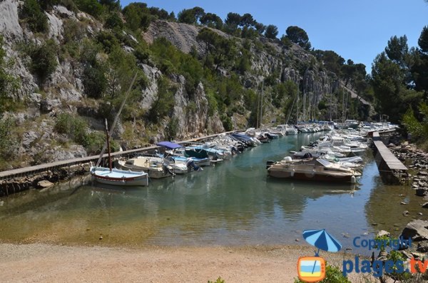 Photo de la calanque de Port Miou à Cassis