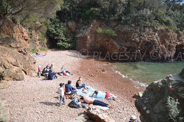 Calanque vicino al Porto Poussaï a St Raphael