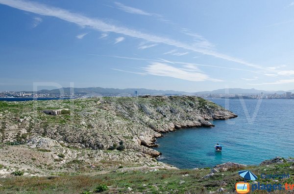 Photo de la calanque de Ratonneau à Frioul