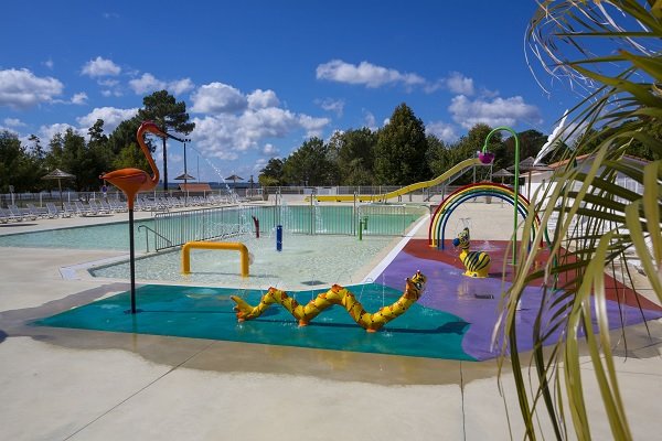 Piscine du camping les Pipiou à Parentis - Biscarrosse