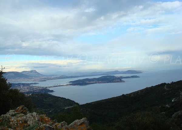 Vue sur la rade de Toulon et de St Mandrier depuis Cap Sicié