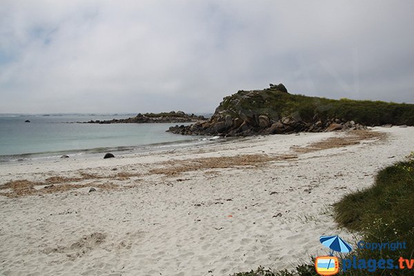 Plage animée sur l'ile de Batz