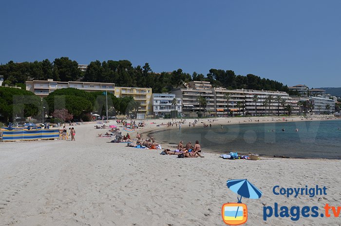 Belle plage à Bandol à proximité du Casino