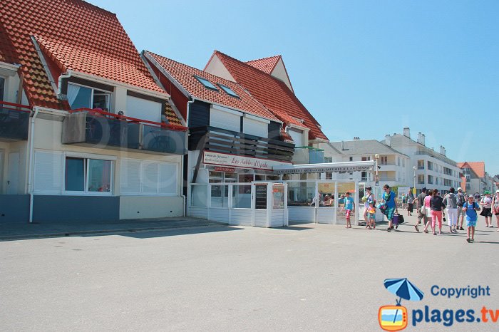 Front de mer de Wissant au niveau de la digue