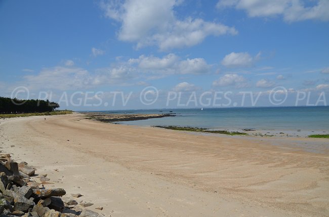 Plage au début de la pointe du Conguel