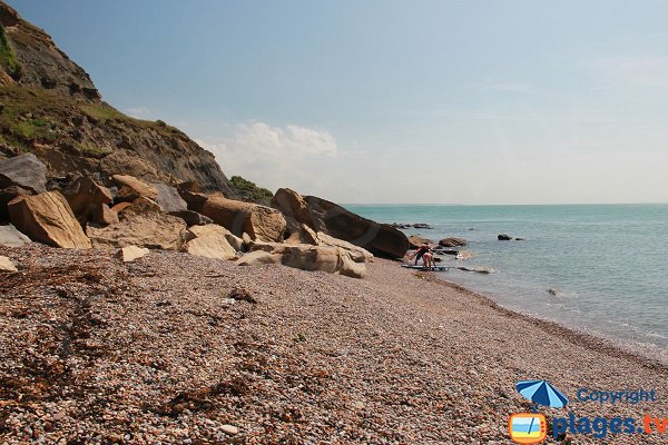 Plage dans le Cran aux Oeufs à proximité du Cap Gris Nez