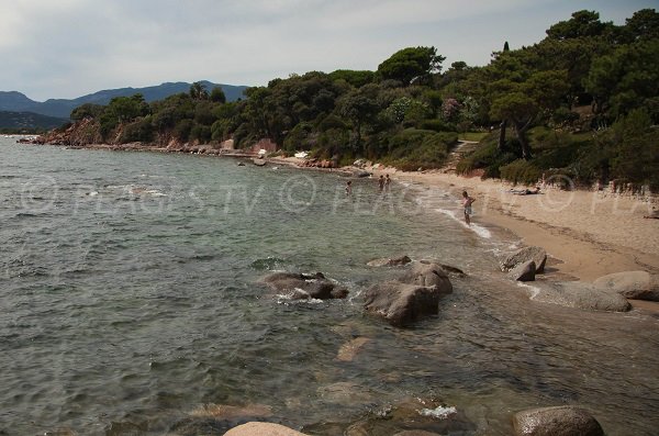 Photo de la seconde crique de Cala Rossa