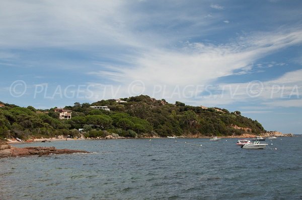 spiaggia isolata in Cala Rossa - Porto Vecchio