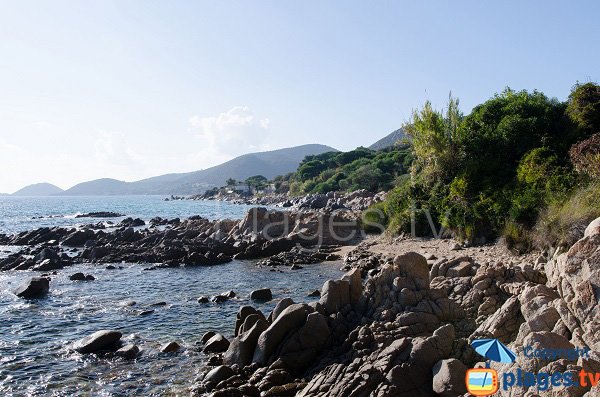 Littoral autour du restaurant de la Crique à Ajaccio