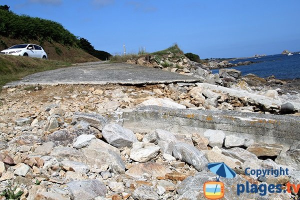 Accès de la crique de Bezinog - Plouguerneau