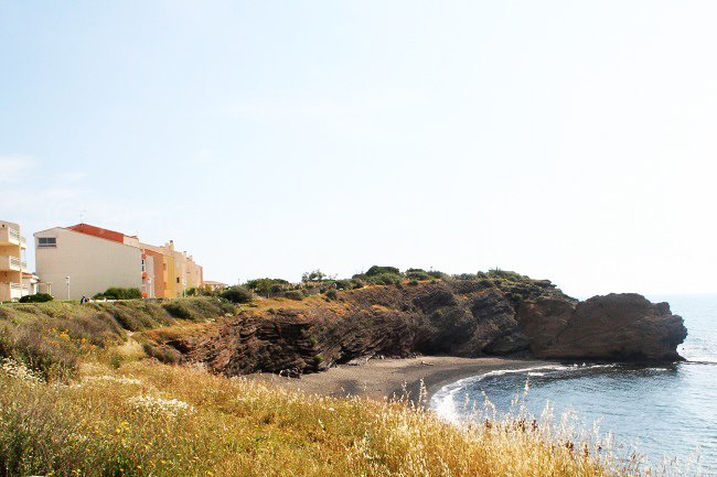 Una cala di sabbia nera - Cap d'Agde