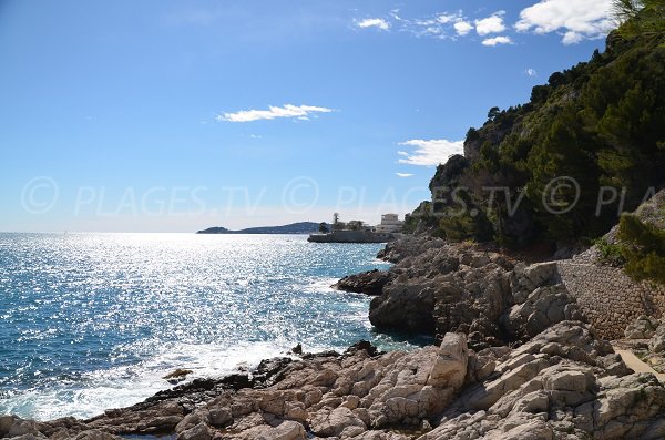 Rocks on St Laurent d'Eze beach