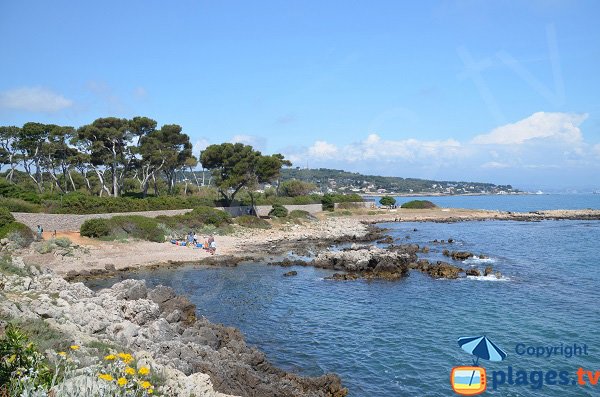 Photo de la plage du Cap Gros au Cap d'Antibes