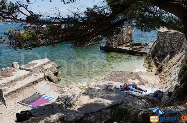 Spiaggia vecchia cava di Saint-Jean-Cap-Ferrat