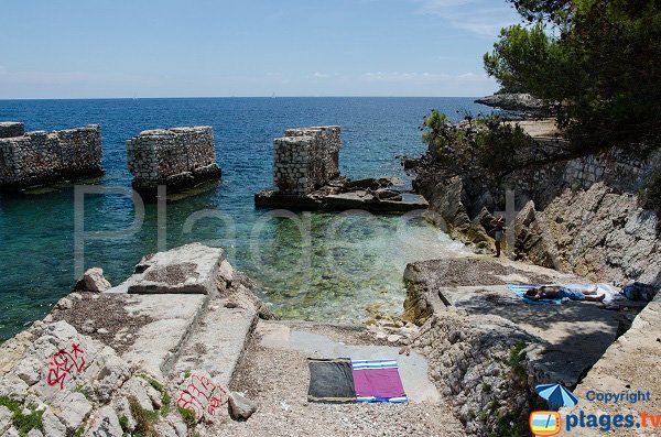 Photo des criques au niveau de la carrière de St Jean Cap Ferrat