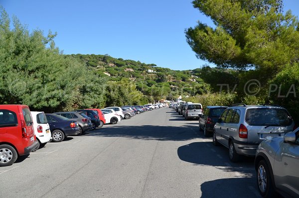 Free car park of the Douane creek