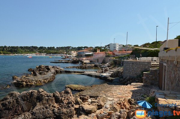 Littoral around the beach of Gardiole in Cap d'Antibes