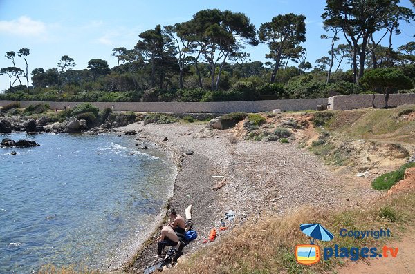 Stones creek near Garoupe beach - Cap d'Antibes