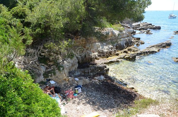 Wild cove near the Grand Jardin