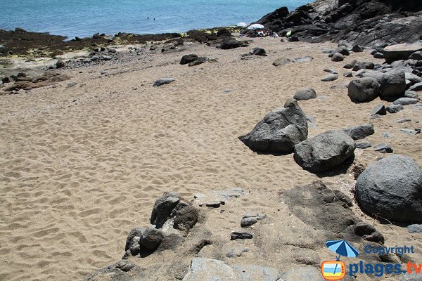 Crique confidentielle de sable à Etables sur Mer