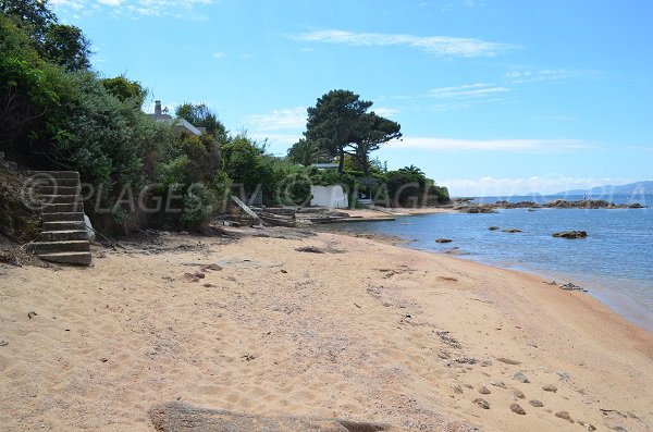 Photo d'une crique du Sofitel de Porticcio