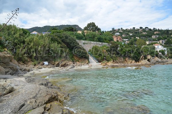 Crique Saint Clair au Lavandou dans le Var