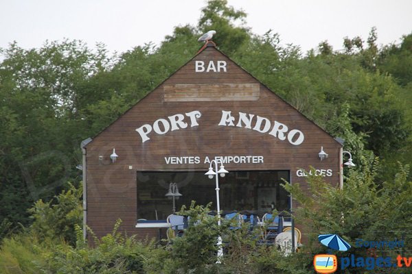 Restaurant à proximité de la crique Victoria - Belle Ile