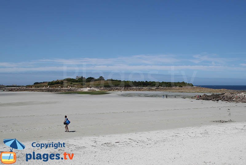 Ile de Sieck depuis la plage de Dossen à Santec - Bretagne