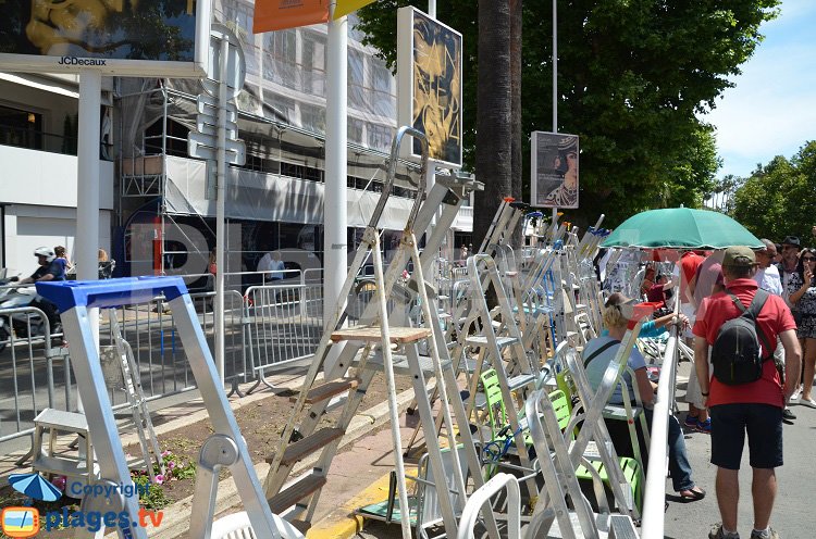 Echelles sur la Croisette face au palais des festivals