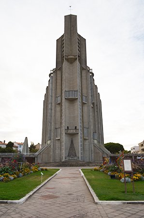 Eglise de Notre Dame en béton armé de Royan