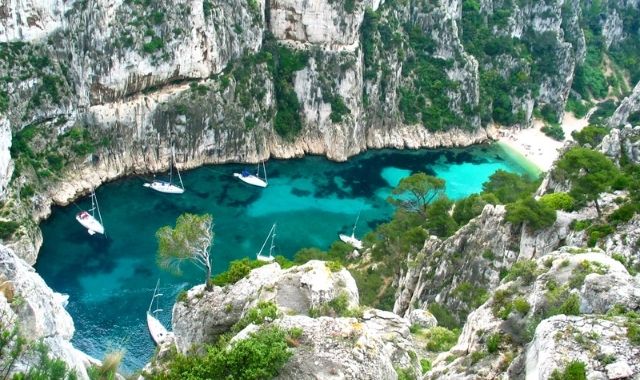 calanque d'en vau vue en hauteur