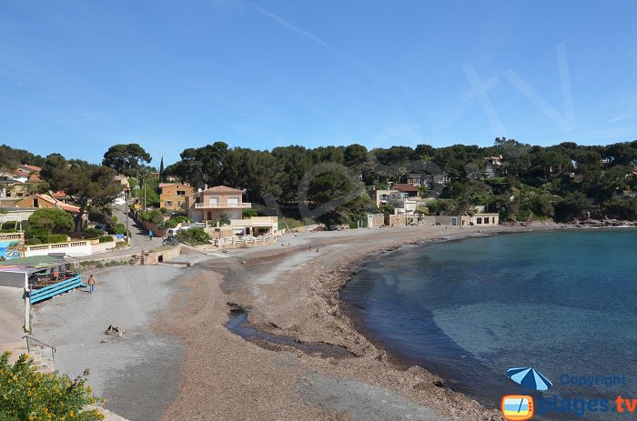 Fabregas à la Seyne: la plage avec ses restaurants